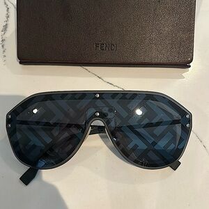 Fendi Logo Sunglasses